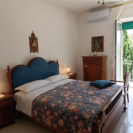 Appartement Le Rondini à Trani Extérieur photo