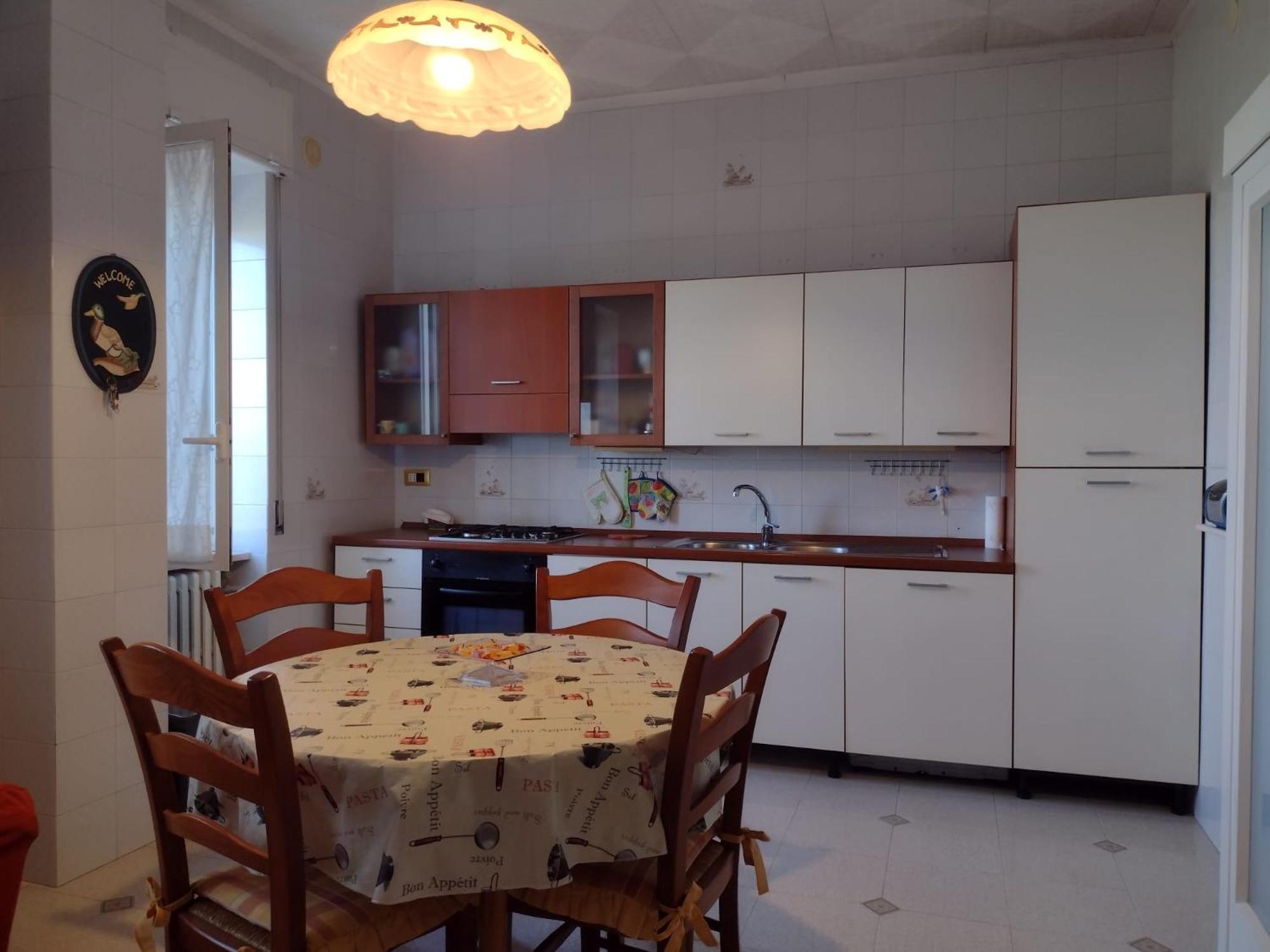 Appartement Le Rondini à Trani Extérieur photo