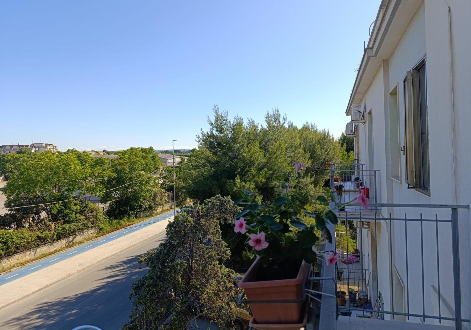 Appartement Le Rondini à Trani Extérieur photo